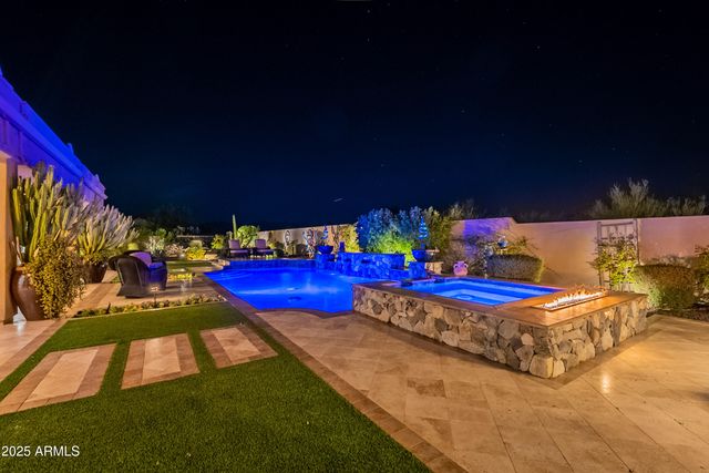 8563 E TUMBLEWEED Drive, Scottsdale, AZ 85266