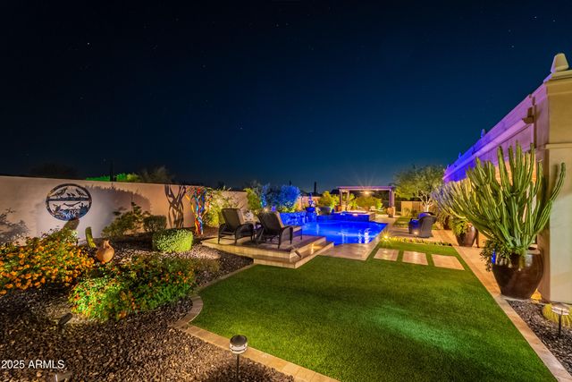 8563 E TUMBLEWEED Drive, Scottsdale, AZ 85266