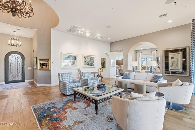 8563 E TUMBLEWEED Drive, Scottsdale, AZ 85266