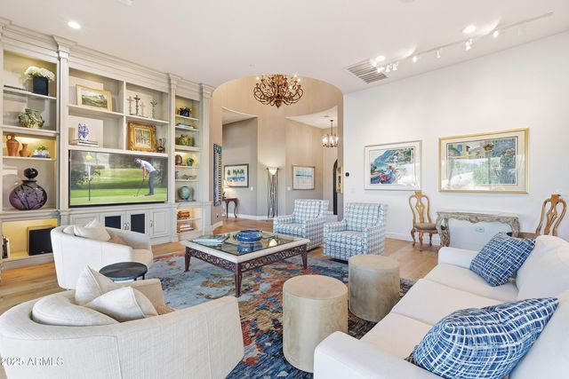 8563 E TUMBLEWEED Drive, Scottsdale, AZ 85266