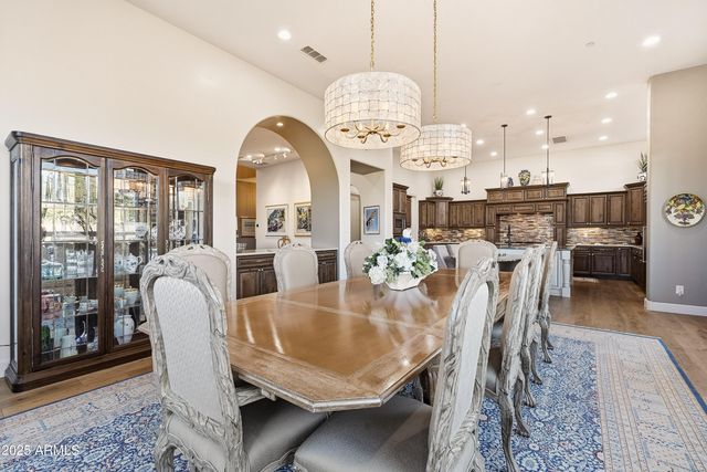 8563 E TUMBLEWEED Drive, Scottsdale, AZ 85266