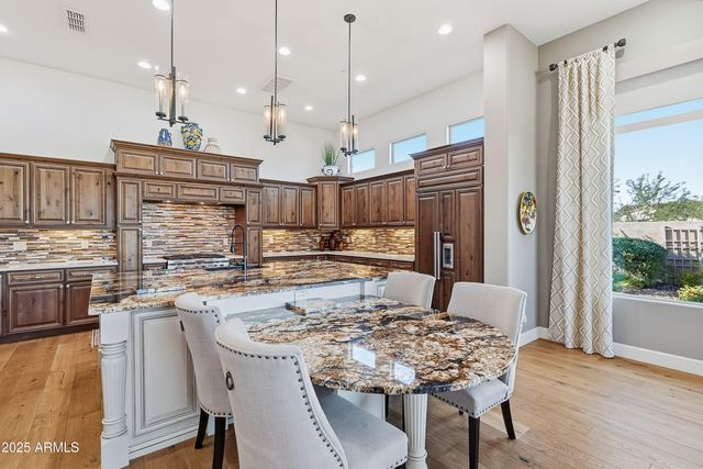 8563 E TUMBLEWEED Drive, Scottsdale, AZ 85266