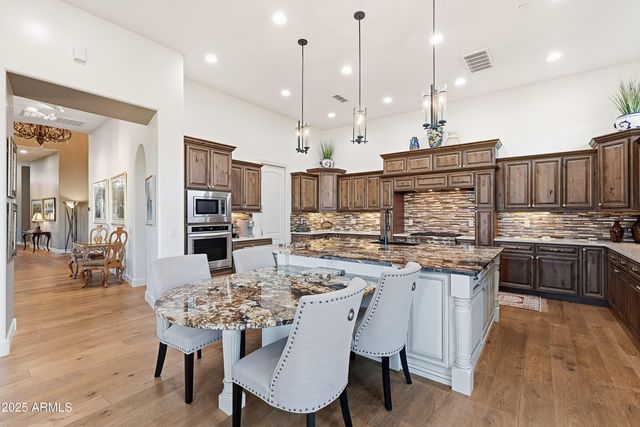 8563 E TUMBLEWEED Drive, Scottsdale, AZ 85266