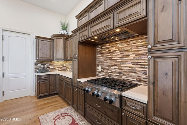 8563 E TUMBLEWEED Drive, Scottsdale, AZ 85266