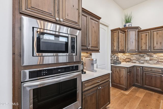 8563 E TUMBLEWEED Drive, Scottsdale, AZ 85266