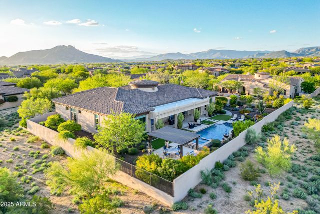 8563 E TUMBLEWEED Drive, Scottsdale, AZ 85266