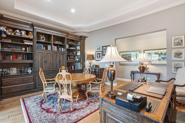 8563 E TUMBLEWEED Drive, Scottsdale, AZ 85266