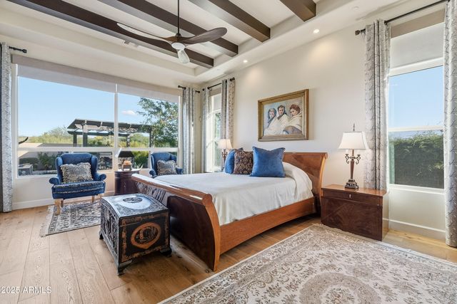 8563 E TUMBLEWEED Drive, Scottsdale, AZ 85266