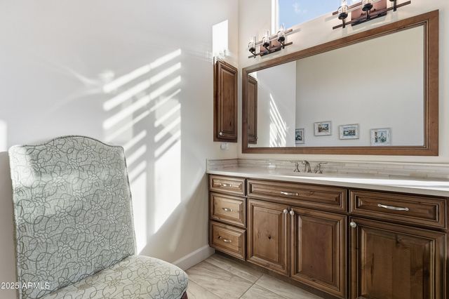 8563 E TUMBLEWEED Drive, Scottsdale, AZ 85266