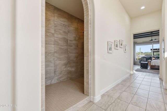 8563 E TUMBLEWEED Drive, Scottsdale, AZ 85266