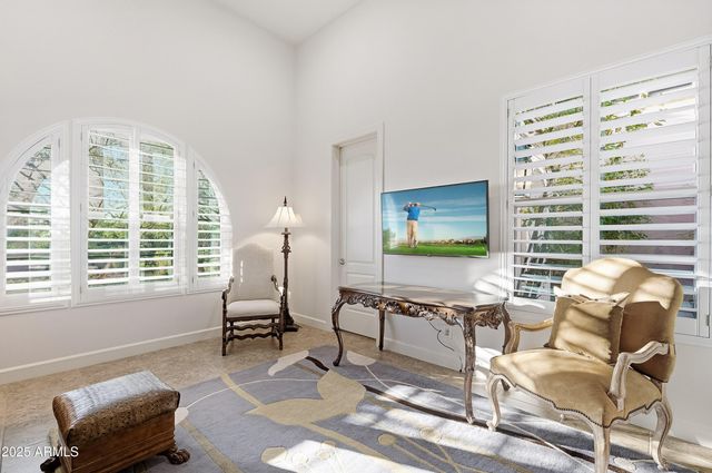 8563 E TUMBLEWEED Drive, Scottsdale, AZ 85266