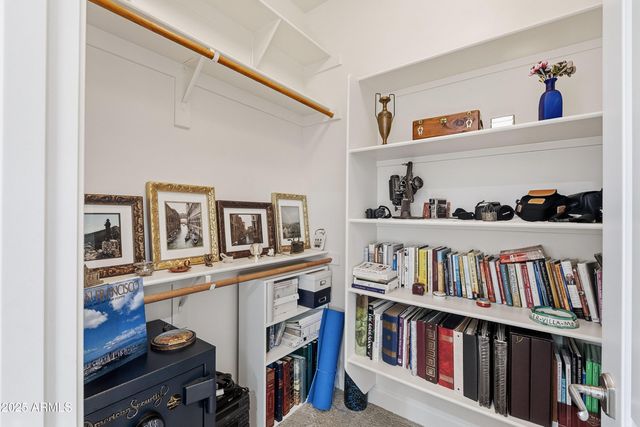 8563 E TUMBLEWEED Drive, Scottsdale, AZ 85266