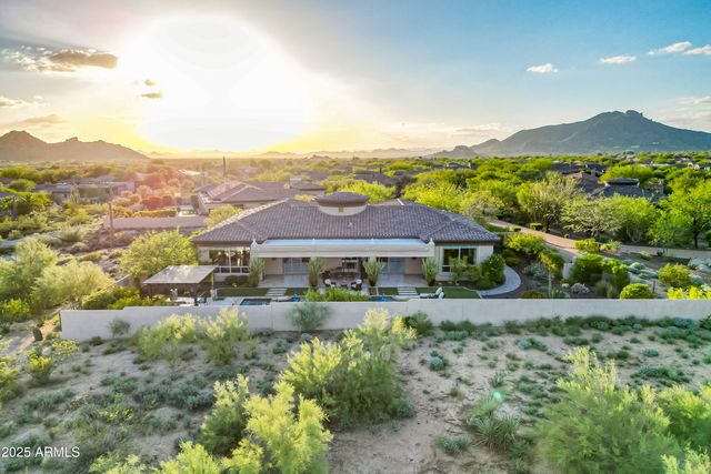 8563 E TUMBLEWEED Drive, Scottsdale, AZ 85266