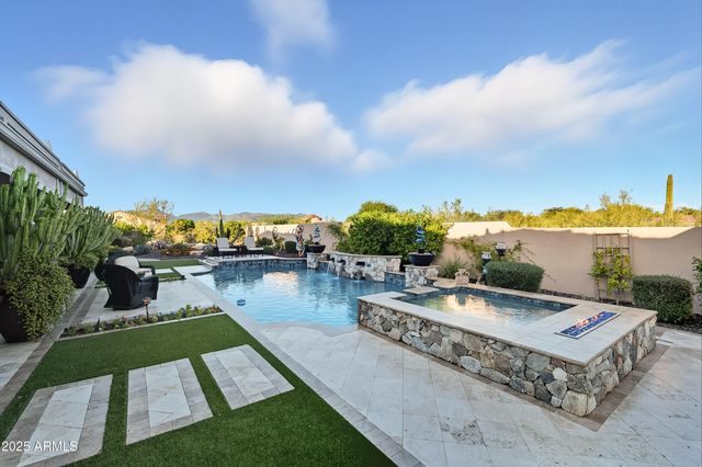 8563 E TUMBLEWEED Drive, Scottsdale, AZ 85266