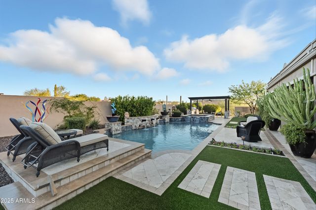 8563 E TUMBLEWEED Drive, Scottsdale, AZ 85266