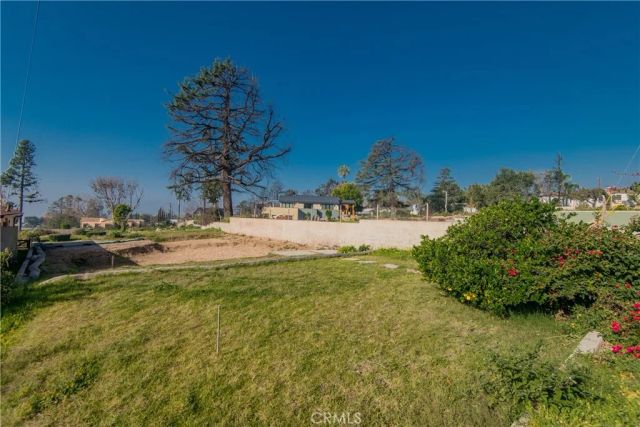 2820 N Mount Curve, Altadena, CA 91001