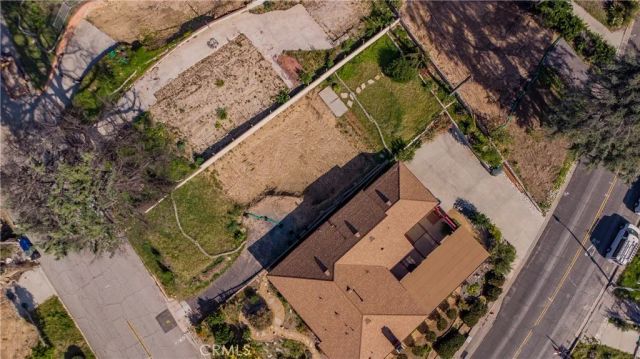 2820 N Mount Curve, Altadena, CA 91001