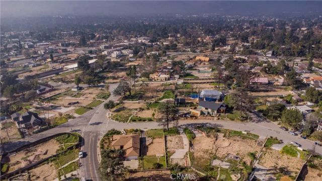 2820 N Mount Curve, Altadena, CA 91001