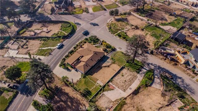 2820 N Mount Curve, Altadena, CA 91001