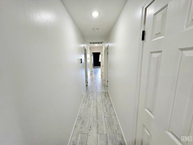 2323 Easthills Drive 25, Bakersfield, CA 93306