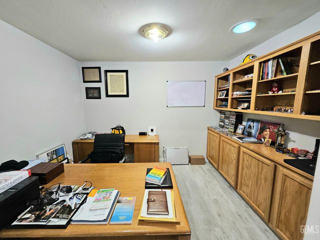 2323 Easthills Drive 25, Bakersfield, CA 93306