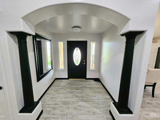 2323 Easthills Drive 25, Bakersfield, CA 93306