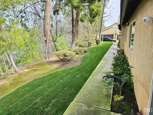 2323 Easthills Drive 25, Bakersfield, CA 93306