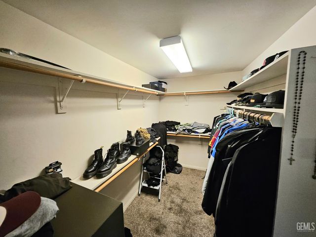 2323 Easthills Drive 25, Bakersfield, CA 93306