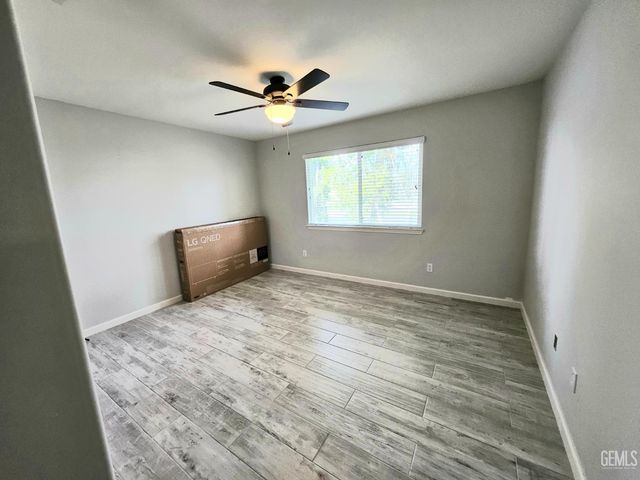 2323 Easthills Drive 25, Bakersfield, CA 93306