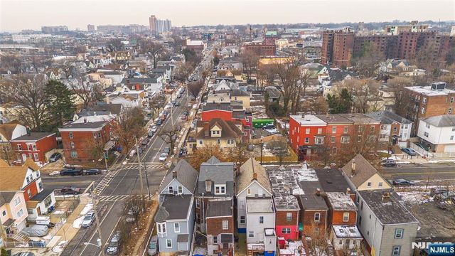 267 6th Avenue, Newark, NJ 07107