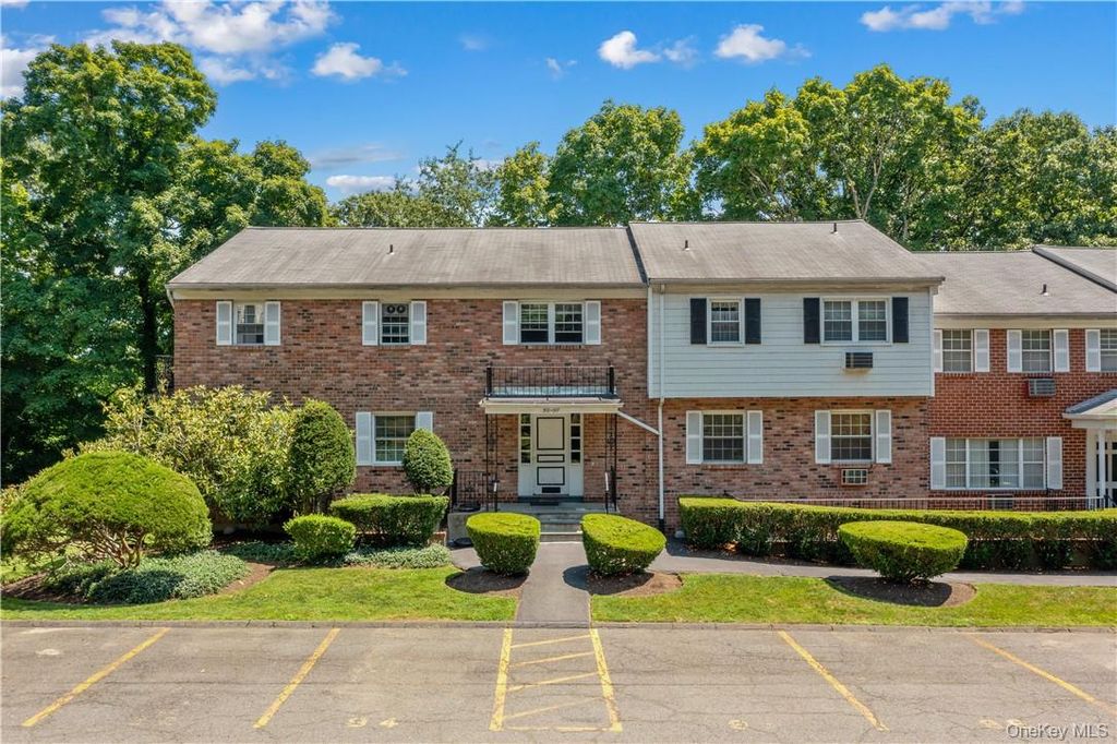 315 Woodland Hills Road, White Plains, NY 10603 — exterior
