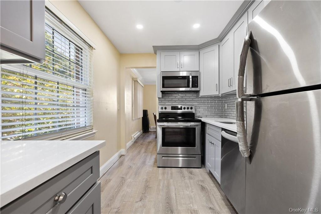 315 Woodland Hills Road, White Plains, NY 10603 — photo 3