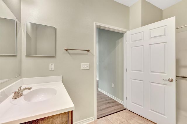 8618 Banting Street, Houston, TX 77078