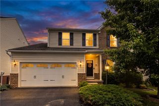 169 Cimarron Dr, Moon/crescent Twp, PA 15108