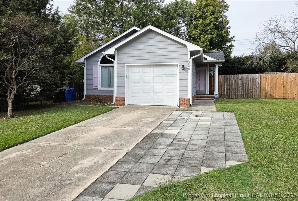 7304 Melissa Court, Fayetteville, NC 28314