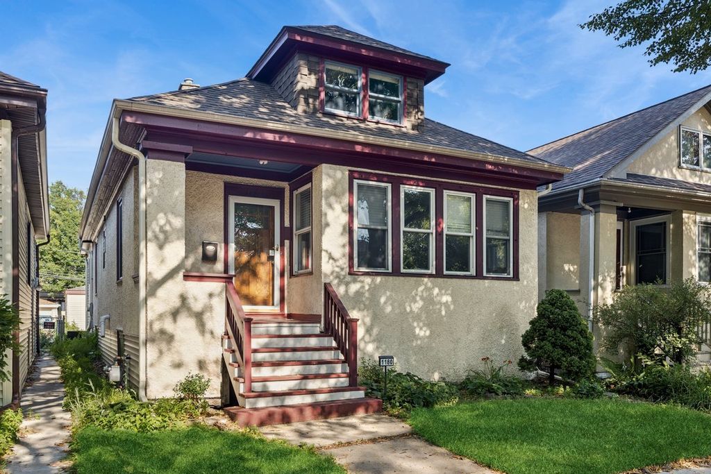 1180 GUNDERSON Avenue, Oak Park, IL 60304
