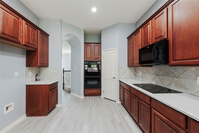 12422 Daimler Drive, Frisco, TX 75033