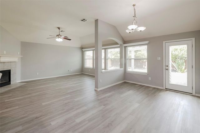 12422 Daimler Drive, Frisco, TX 75033