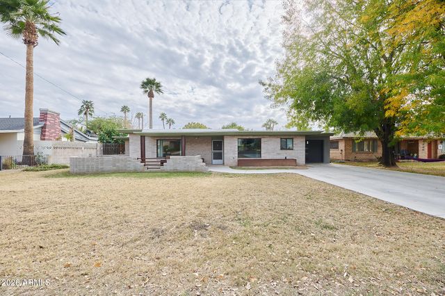 327 E MEDLOCK Drive, Phoenix, AZ 85012