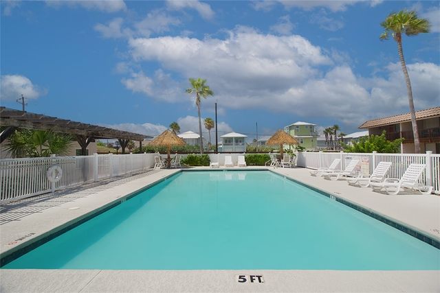 1421 South 11th St 216, Port Aransas, TX 78373