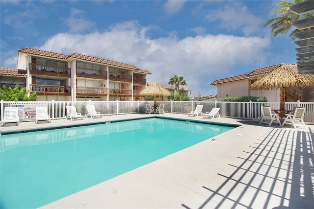 1421 South 11th St 216, Port Aransas, TX 78373