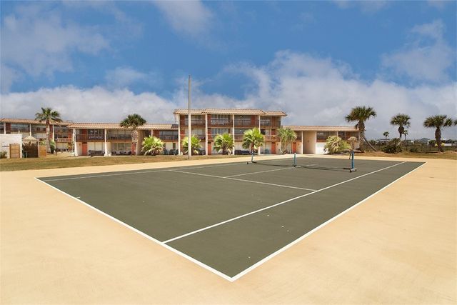 1421 South 11th St 216, Port Aransas, TX 78373