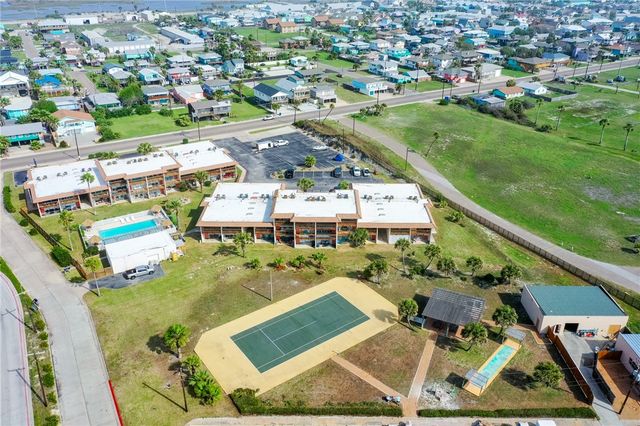 1421 South 11th St 216, Port Aransas, TX 78373