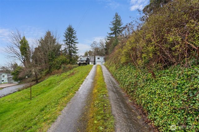 728 Dakota Street, Raymond, WA 98577