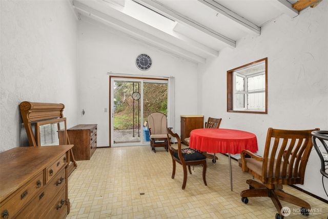 728 Dakota Street, Raymond, WA 98577