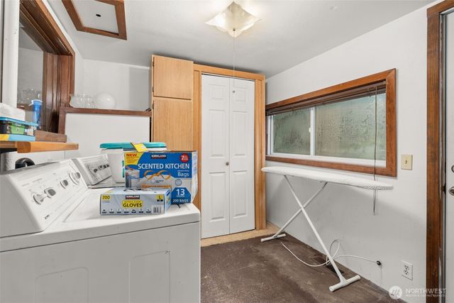 728 Dakota Street, Raymond, WA 98577