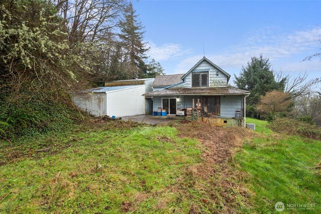 728 Dakota Street, Raymond, WA 98577