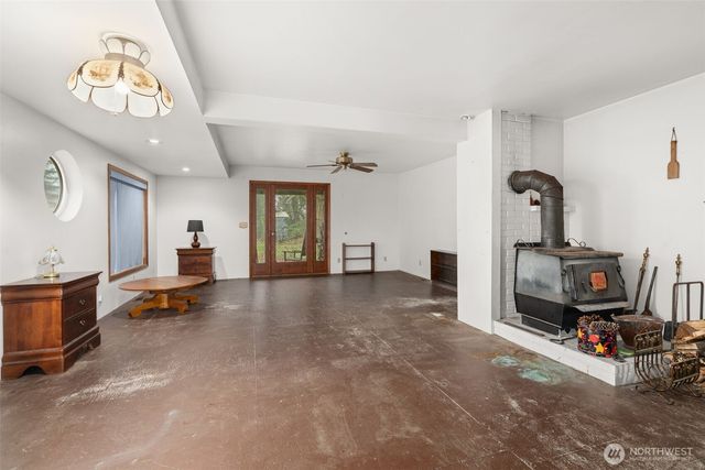 728 Dakota Street, Raymond, WA 98577