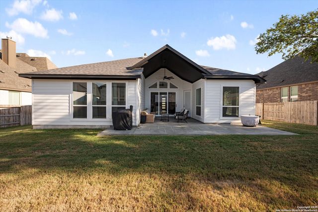 411 Aurora Basin, Cibolo, TX 78108