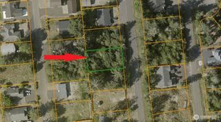 549 Dolphin Avenue NE, Ocean Shores, WA 98569